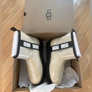 UGG clear classic mini boot. New in Box. SZ 7